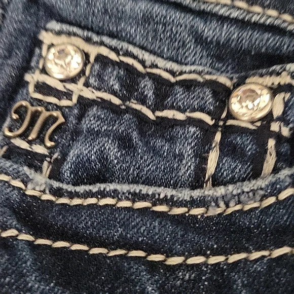 Miss Me Capris - Picture 3 of 10